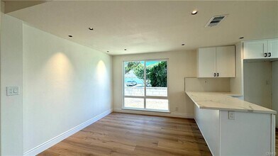 15451 Alsace Cir in Irvine, CA - Building Photo - Building Photo