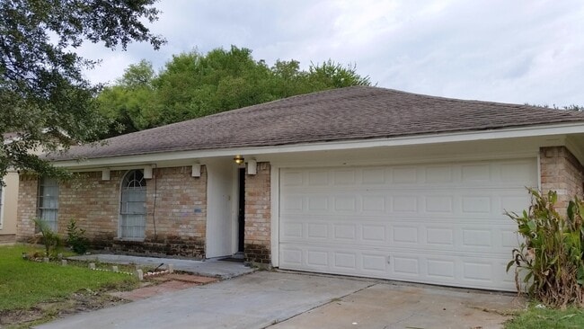 property at 430 Mistywood Dr