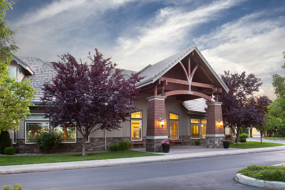 Grandridge Place in Kennewick, WA - Foto de edificio