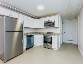 906 S Loomis St in Chicago, IL - Building Photo - Building Photo