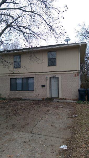 property at 4545 W Park Pl