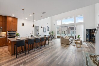 2358 Velocity Cmn in Fremont, CA - Foto de edificio - Building Photo