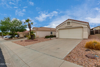 11338 W Austin Thomas Dr in Surprise, AZ - Building Photo - Building Photo