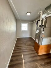 910 4th Ave in De Witt, IA - Foto de edificio - Building Photo