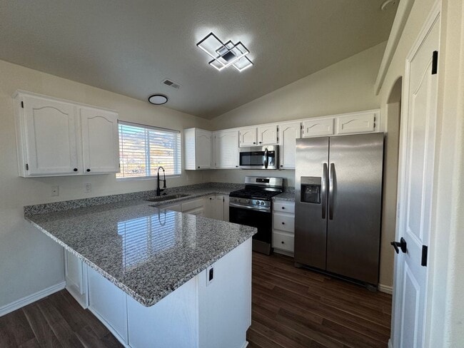 property at 4544 N Oregon Trl