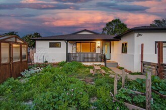 1418 Marshall St in Oceanside, CA - Building Photo - Building Photo