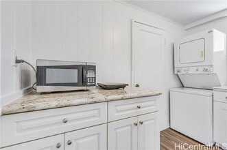 2813 Puumele Pl in Honolulu, HI - Building Photo - Building Photo