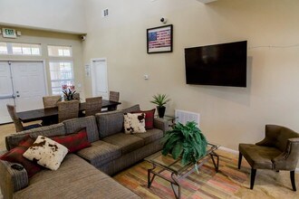Willow Crest Townhome Aparmtents in Desert Hot Springs, CA - Building Photo - Building Photo