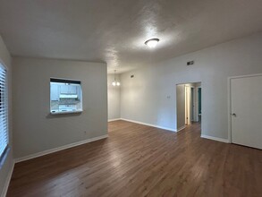 4311 SW 70th Terrace in Gainesville, FL - Building Photo - Building Photo
