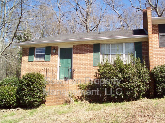 property at 132 Oxford Ct