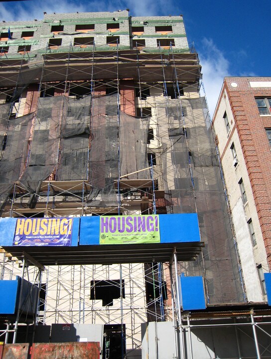 2275-2277 Bathgate Ave in Bronx, NY - Foto de edificio