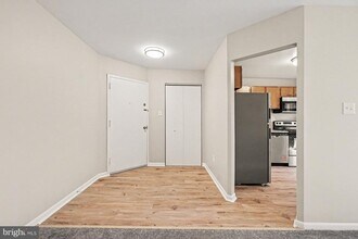 4 Juliet Ln in Perry Hall, MD - Building Photo - Building Photo