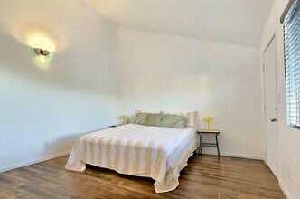 944-946 N Avenue 50 in Los Angeles, CA - Building Photo - Building Photo