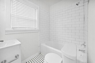 1821 Marshall St in Houston, TX - Building Photo - Building Photo