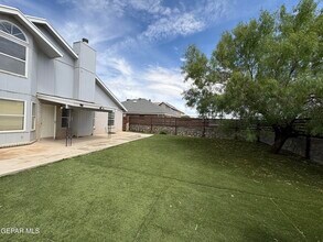 11120 Loma De Color Dr in El Paso, TX - Building Photo - Building Photo