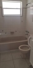 505 NW 3rd St-Unit -1-2 in Dania Beach, FL - Building Photo - Building Photo