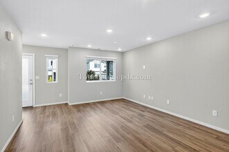 2618 Sawtelle Dr in Woodburn, OR - Building Photo - Building Photo