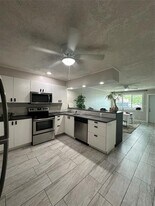 2175 NE 56th St in Fort Lauderdale, FL - Building Photo