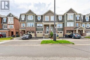 66 Bannister Cres in Brampton, ON - Building Photo