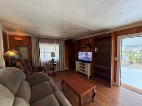 3311 Eileen Dr in Ellenton, FL - Foto de edificio - Building Photo