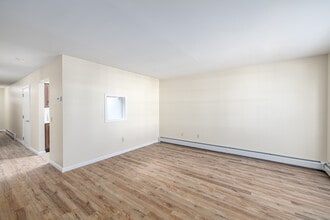 Parkside Gables in Stamford, CT - Foto de edificio - Interior Photo