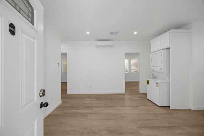 308 N Catalina Ave in Redondo Beach, CA - Building Photo - Building Photo