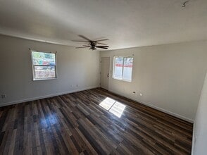 910 E 9th St in Pueblo, CO - Building Photo - Building Photo