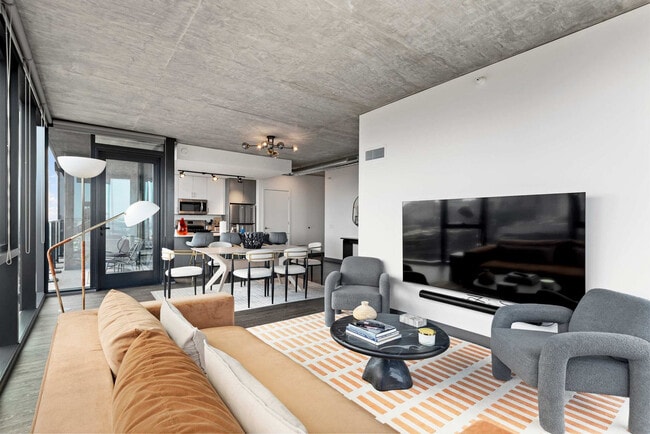 property at 168 N Elizabeth St