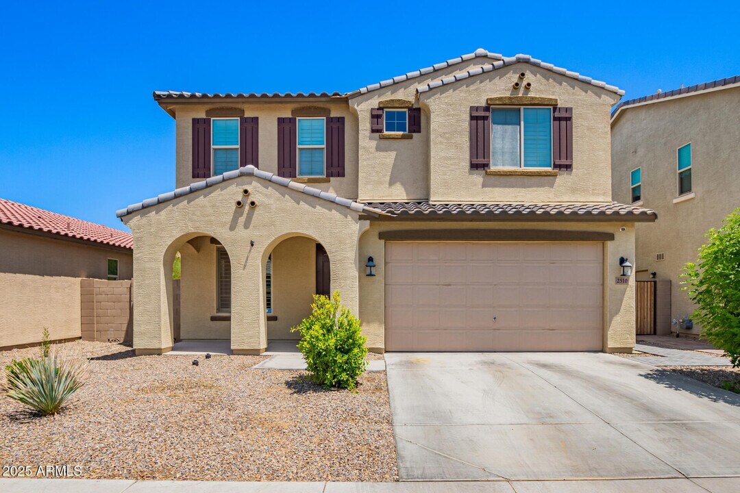 2510 E Fawn Dr in Phoenix, AZ - Building Photo
