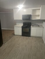 27 Broncos Dr in Toccoa, GA - Building Photo