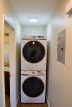 924 Columbia St, Unit 2 in Redlands, CA - Building Photo - Building Photo