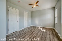 824 E 22nd St photo'