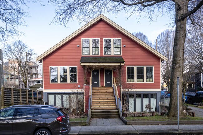 593 Georgia St E in Vancouver, BC - Building Photo - Building Photo