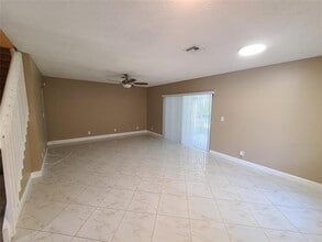 1427 SW 48th Terrace in Deerfield Beach, FL - Building Photo - Building Photo