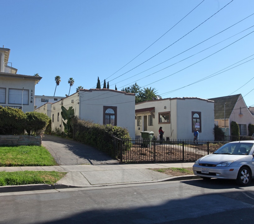 1232 Kenmore Ave in Los Angeles, CA - Foto de edificio