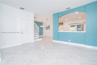 11425 NW 34th Pl in Sunrise, FL - Building Photo - Building Photo