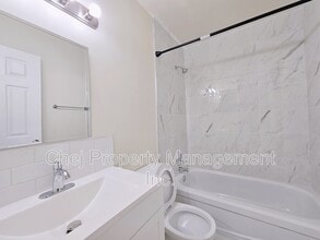 140 Royal Terrace NW in Edmonton, AB - Building Photo - Building Photo