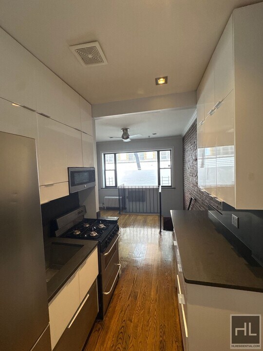 East 13th Street in New York, NY - Building Photo