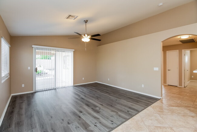 803 S Chatsworth in Mesa, AZ - Building Photo - Building Photo