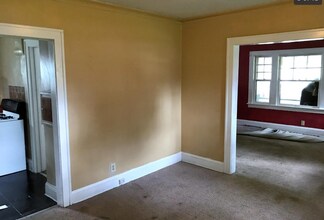 275 Noah Ave in Akron, OH - Building Photo - Building Photo