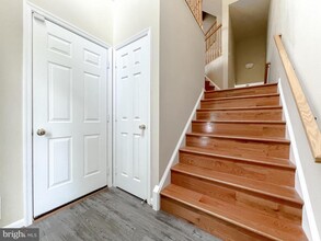 9704 Memphis Pl in Waldorf, MD - Foto de edificio - Building Photo