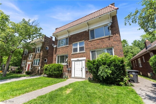 13605 Othello Ave in Cleveland, OH - Building Photo - Building Photo