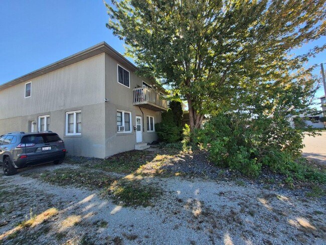 property at 35 Gordon Ave