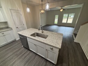 606 S Blackmon St in Benson, NC - Building Photo - Building Photo