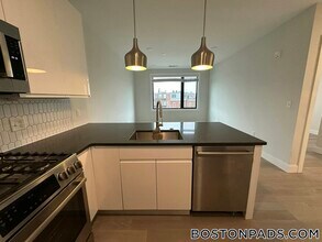 152 Liverpool St in Boston, MA - Building Photo - Building Photo