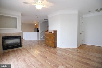 46944 Courtyard Sq in Sterling, VA - Building Photo - Building Photo