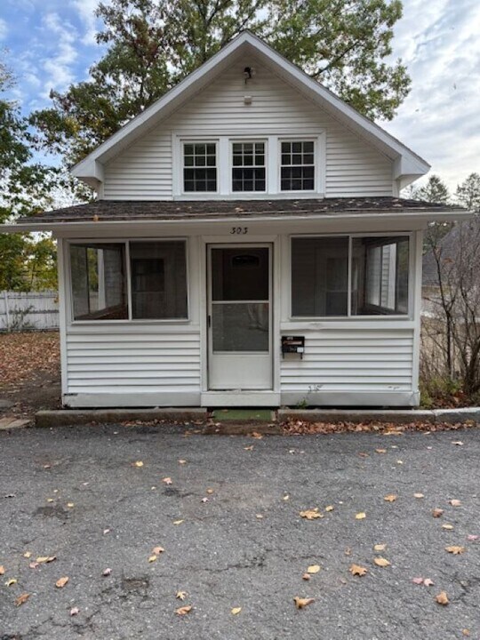 303 N State St in Concord, NH - Building Photo