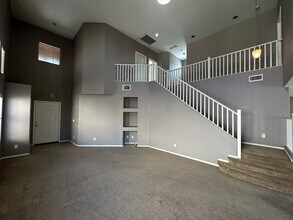 736 Irish Mittens Ct in Henderson, NV - Building Photo - Building Photo