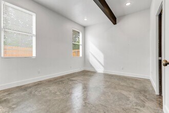 213 Lynn Dr in Bryan, TX - Building Photo - Building Photo