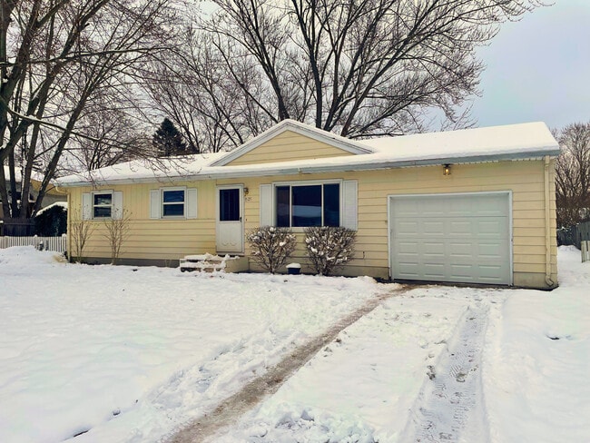 property at 1525 Carol Lynne Dr